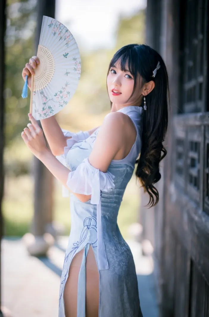 kyokyo白色服饰扇子古风造型写真