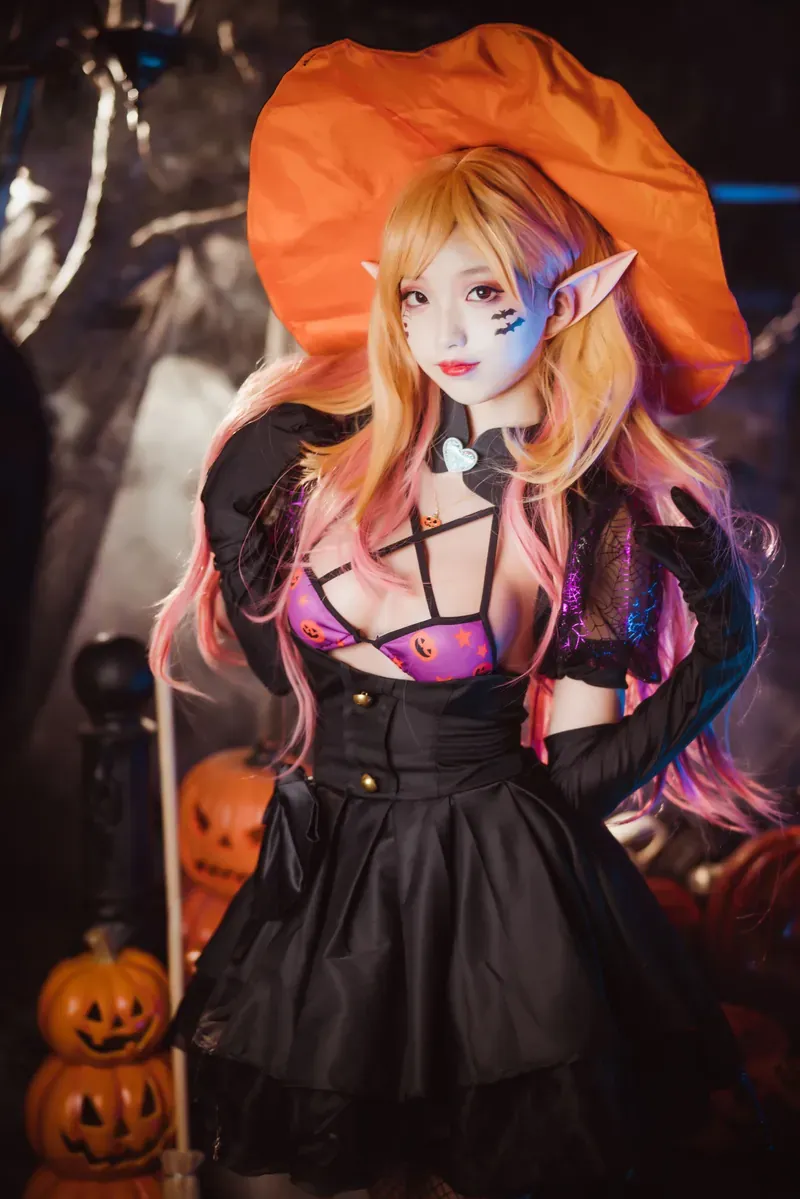 lovely呆玄海外Coser lovely呆玄橙色帽饰黑紫服饰COS造型