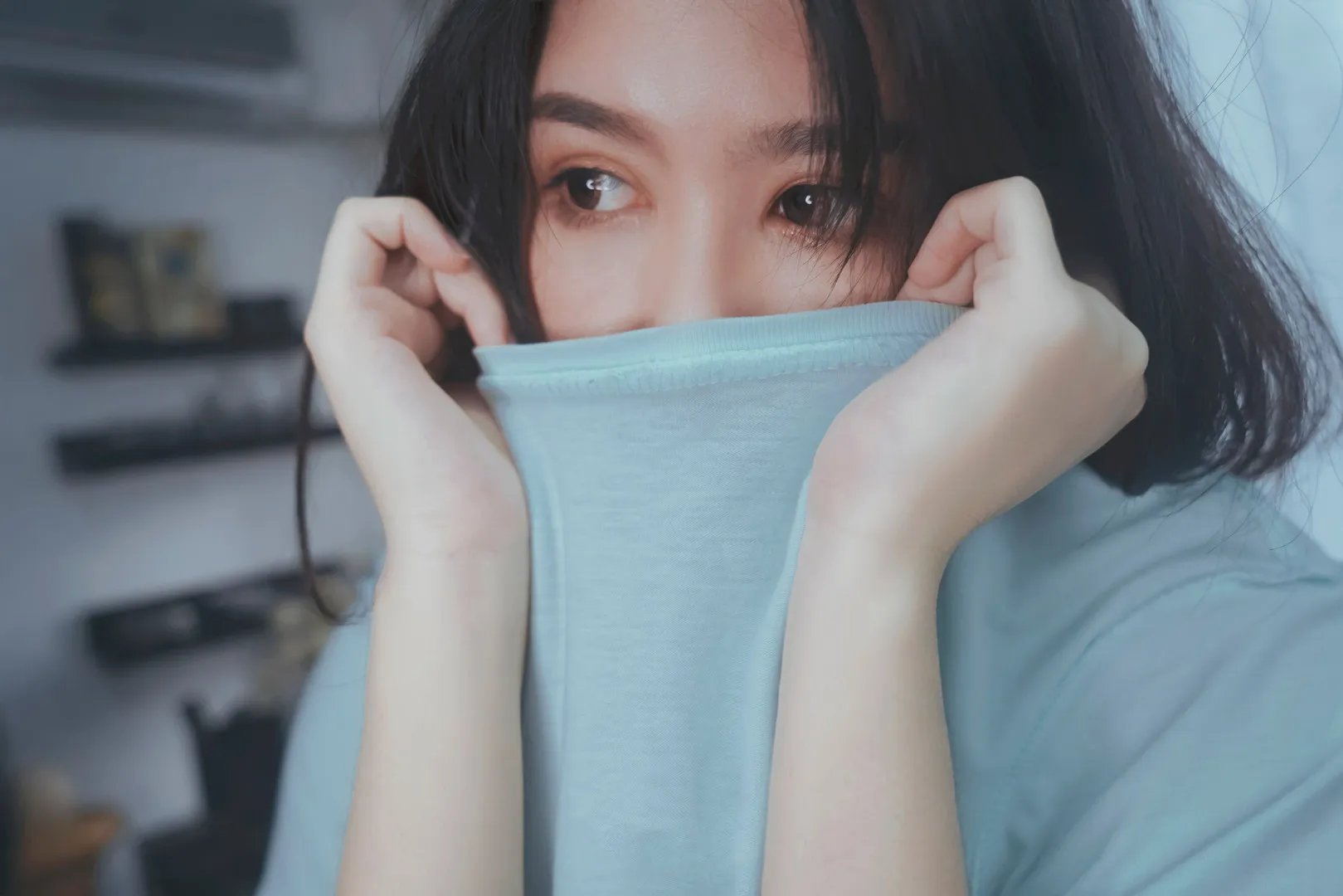 LeoChen海外Coser LeoChen蓝色服装近距离人物摄影照片