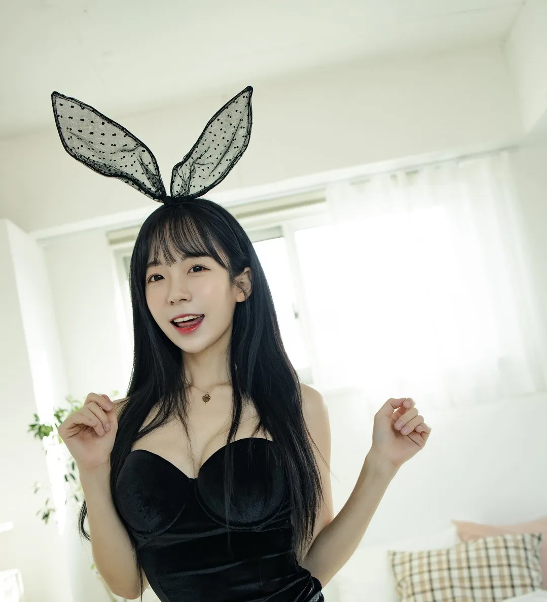 Leeesovely(李素英)쏘블리资料与作品方向整理