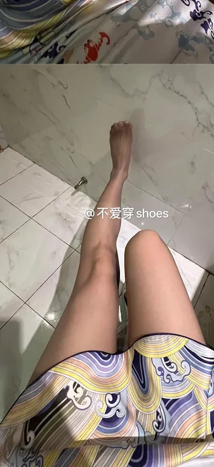 不爱穿shoes图案裙装室内写真造型
