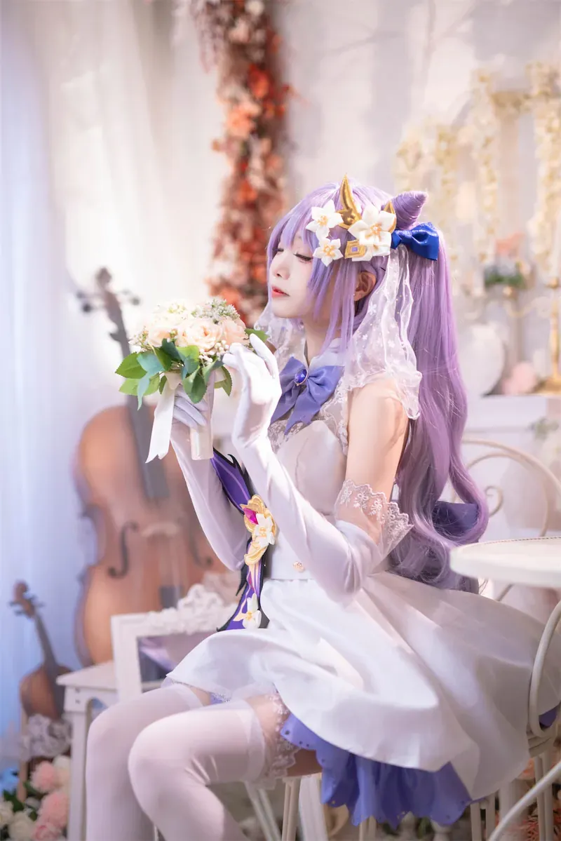 PoppaChan海外Coser PoppaChan紫色长发礼服cosplay造型