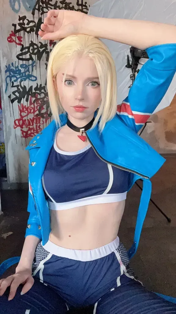 cool文茜 cosplay海外人物 cool文茜蓝色角色风格服装照片