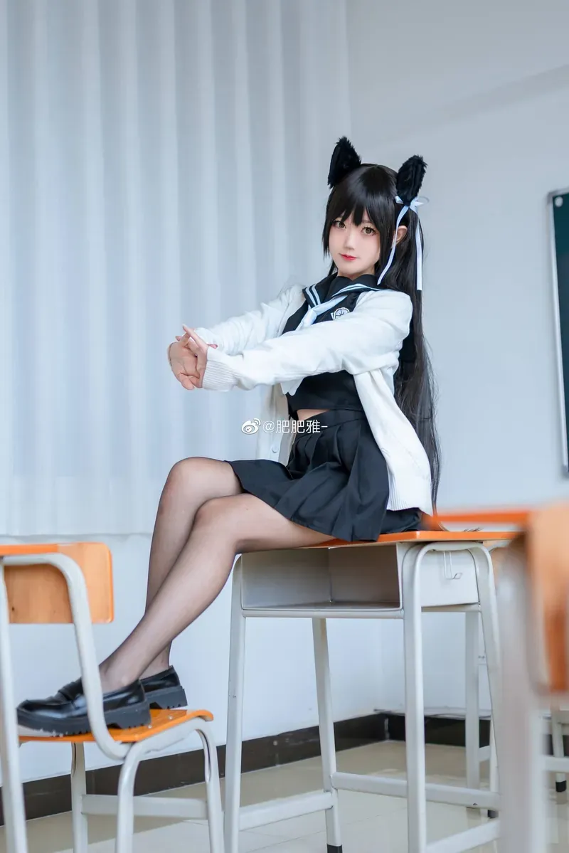 夏树海外名称与作品 夏树 Cosplay作品与公开 夏树黑白服装和室内场景公开图片