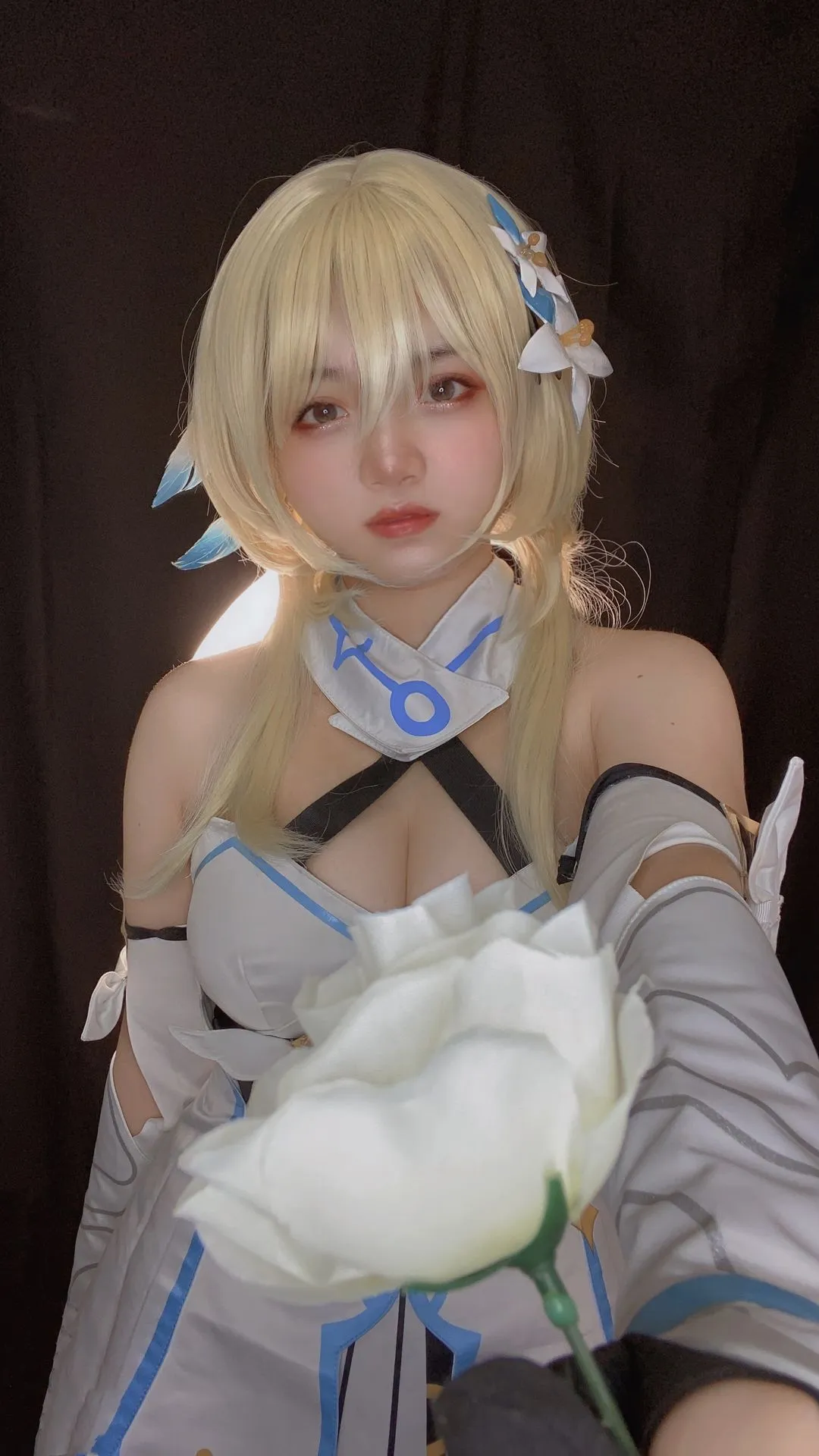 MenruiNyanko海外Coser作品与cosplay图集整理 浅色角色cosplay服装写真