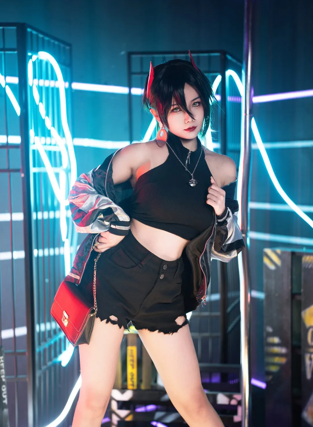 巴鲁巴鲁BaRu海外Coser名称识别与作品整理 巴鲁巴鲁BaRu黑色系Cosplay造型照片