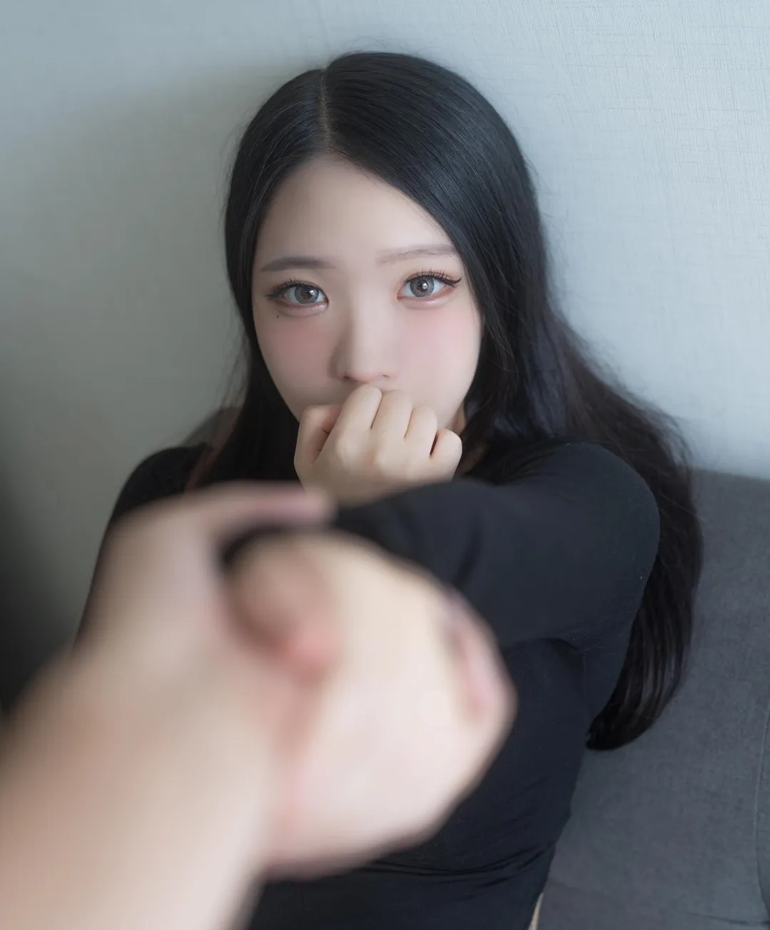 YeonHwa(연화) cosplay海外创作者 YeonHwa(연화)公开图片,展示背景、色调和光线效果