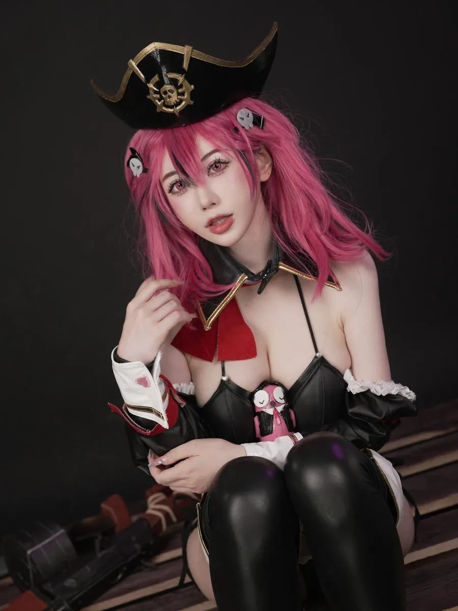 kyokoyaki海外Coser kyokoyaki粉色假发角色Cosplay摄影作品