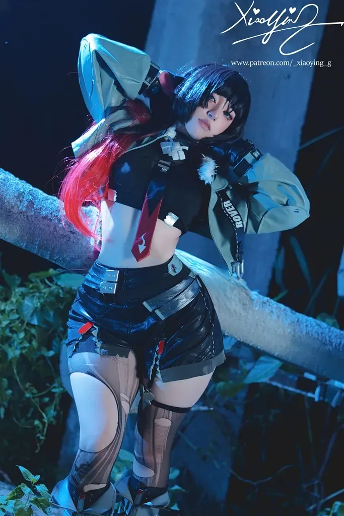 XiaoYing小樱 cosplay 海外Coser XiaoYing小樱暗色系角色Cosplay照片