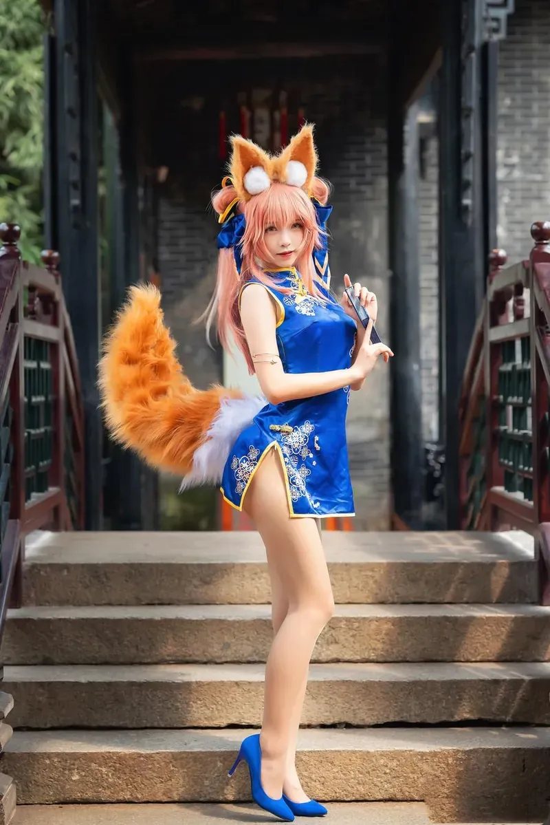 大大卷卷小卷cosplay海外名称与作品整理 大大卷卷小卷蓝色兽耳角色Cosplay户外照片