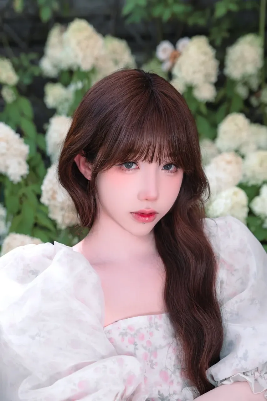 十六夜淚izayoiRui cosplay海外名称与作品整理 十六夜淚izayoiRui白色服装户外花园风格照片