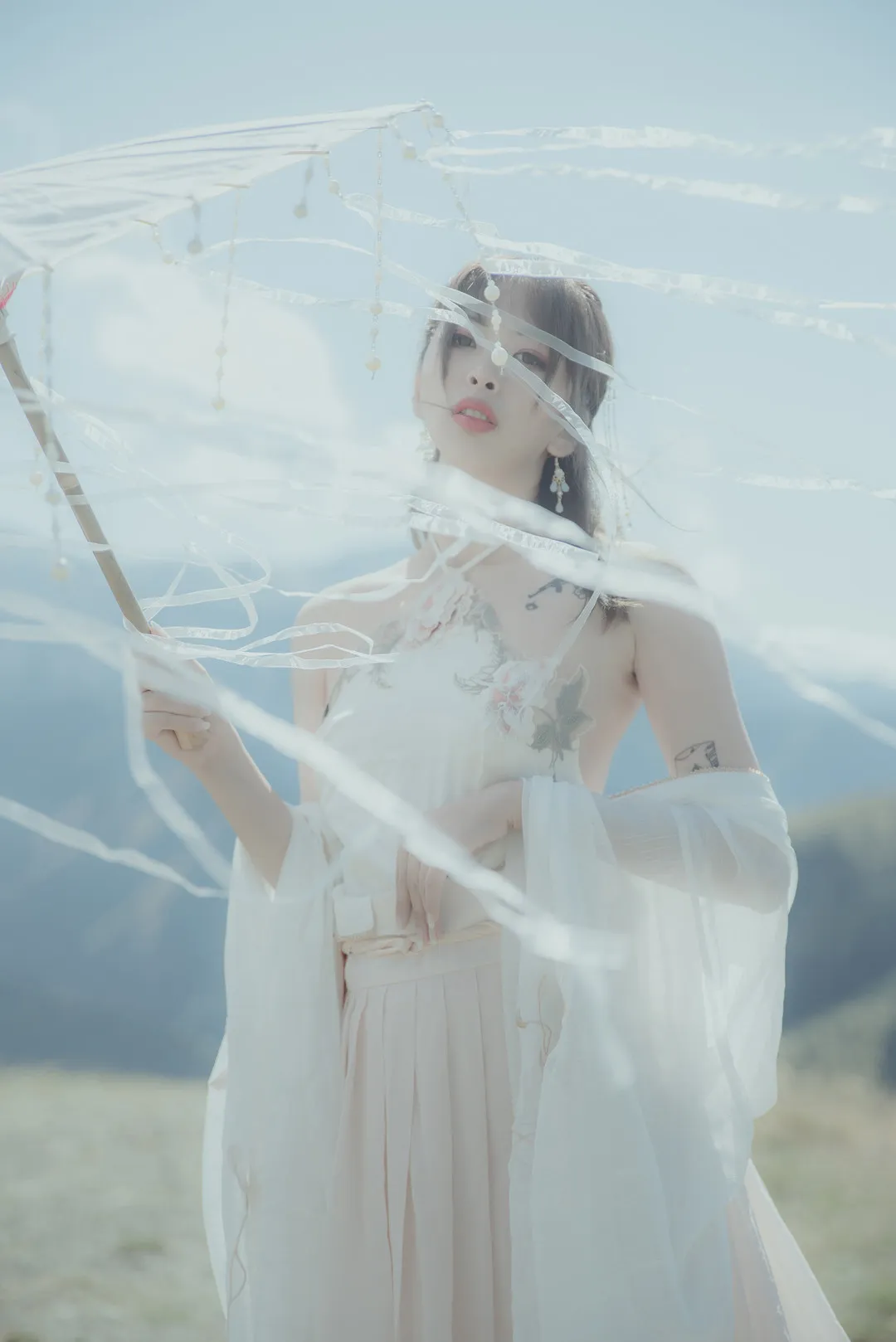 柚木Yuzuki 名称辨识 柚木Yuzuki公开资料配图一，具体发型与服装细节尚未核实